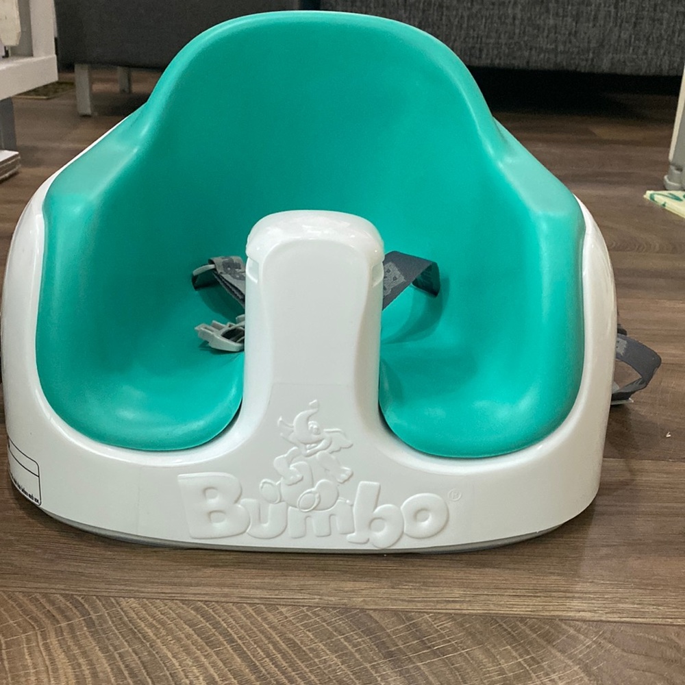 Bumbo seat